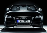 Audi TT RS блести в Женева