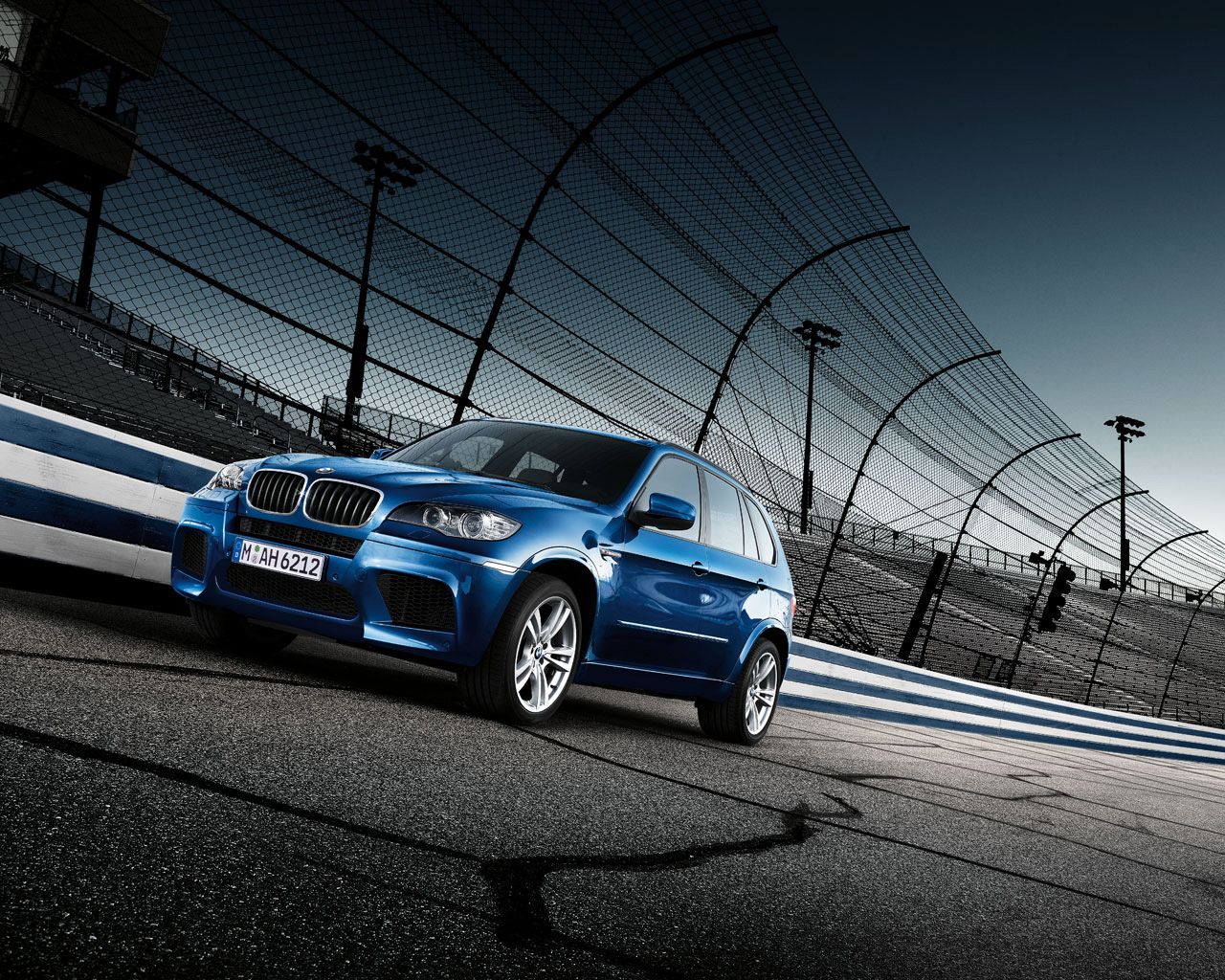 BMW X5 M и X6 M wallpapers