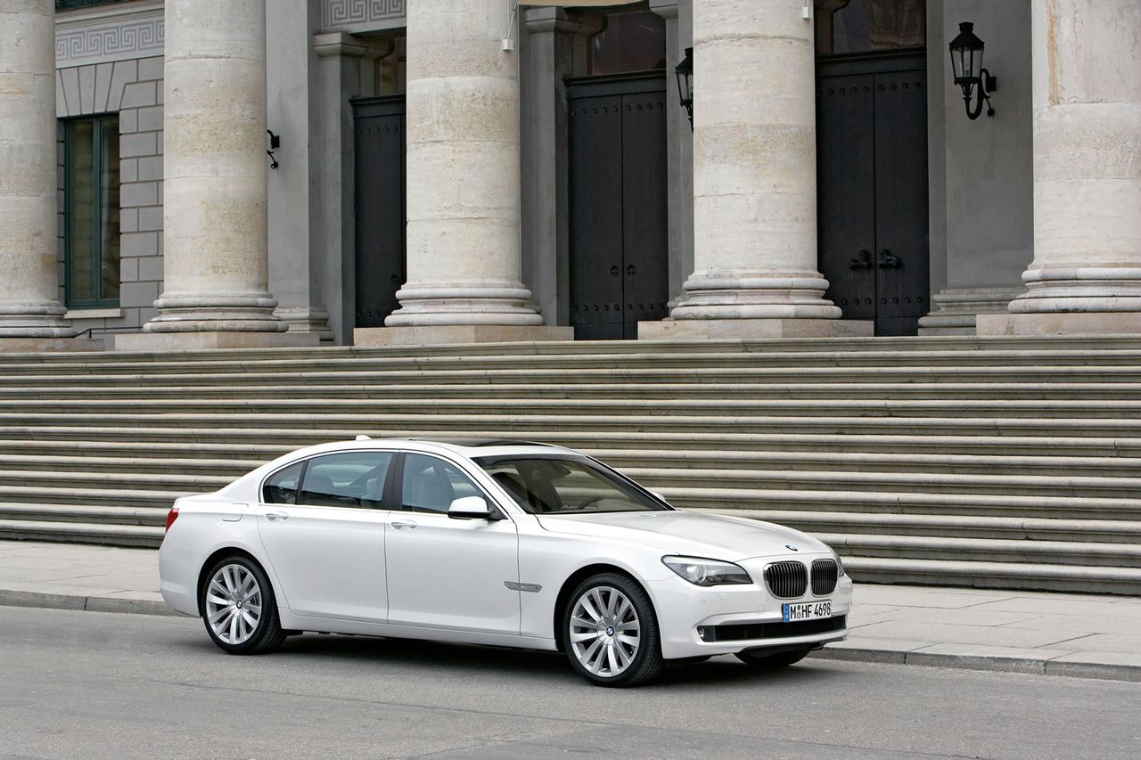 BMW 760i и 760Li