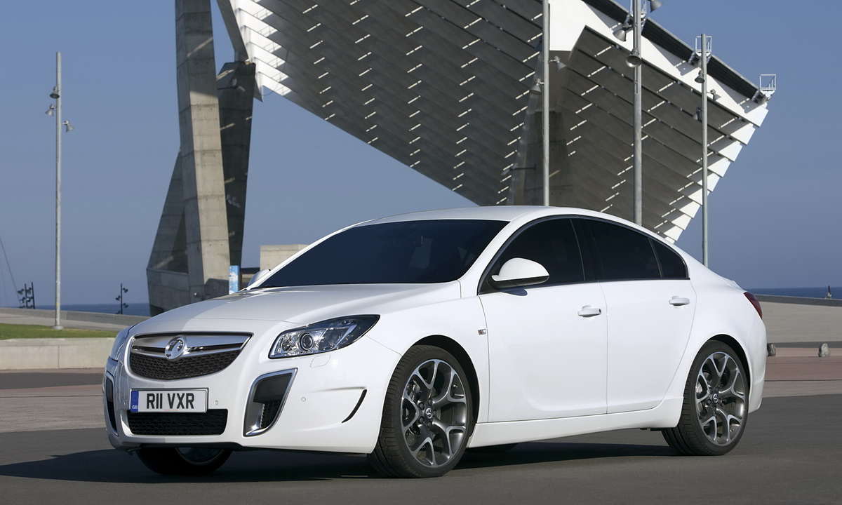 Opel Insignia OPC и Vauxhall Insignia VXR