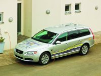 Очаквайте хибриодно Volvo V70 през 2012г.