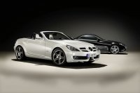 Mercedes SLK 2LOOK само за британския пазар
