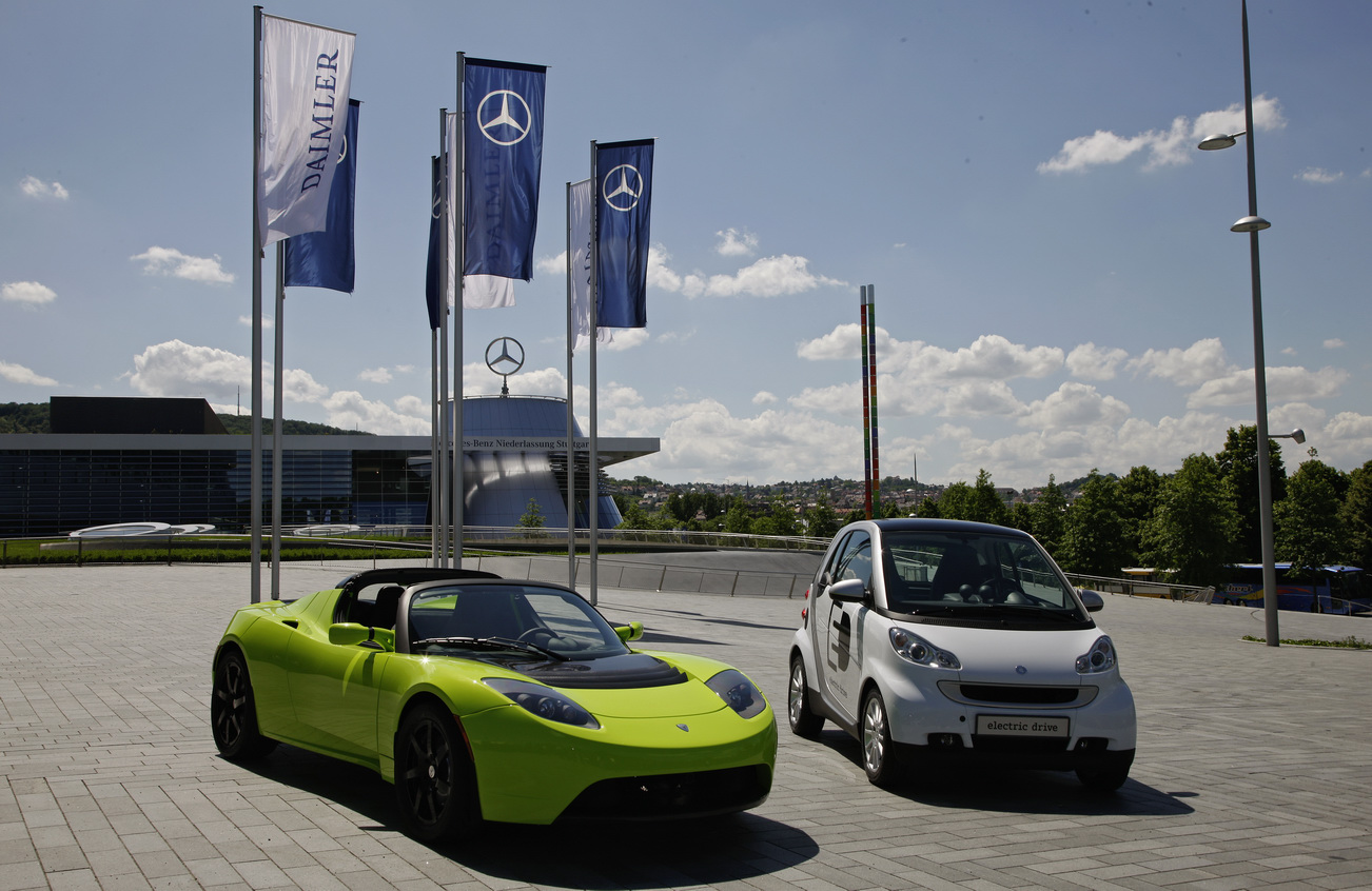 Tesla Roadster и Smart