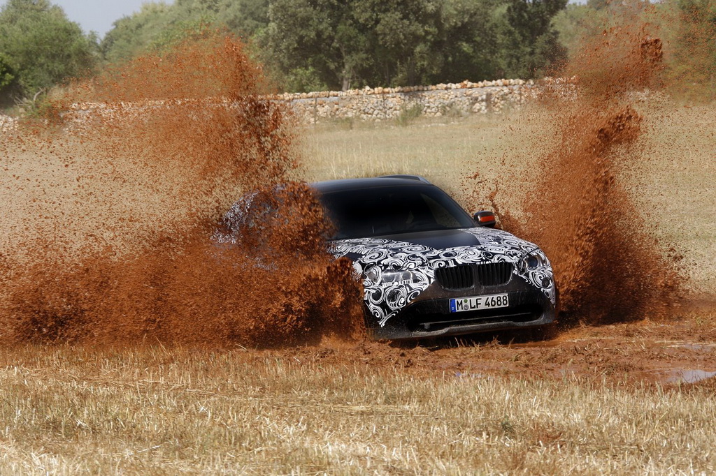 BMW X1 с камуфлаж