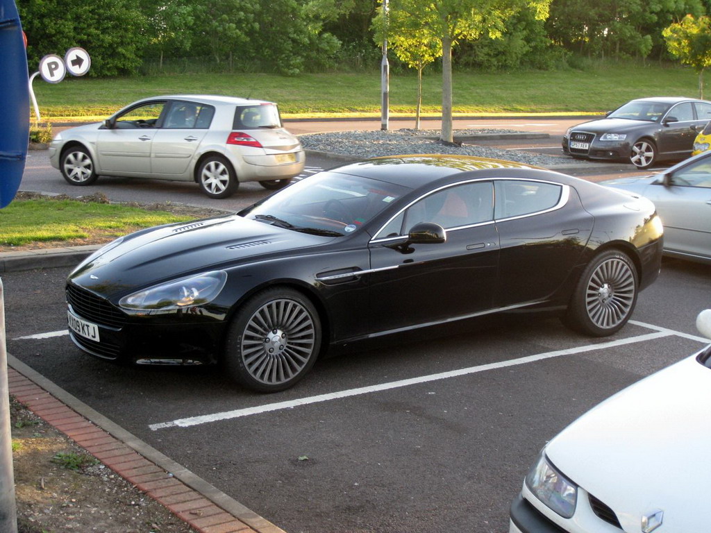 Aston Martin Rapide (spy)