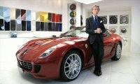 Президентът на Ferrari продава личния си автомобил на търг