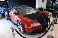 Продава се първото Bugatti Veyron