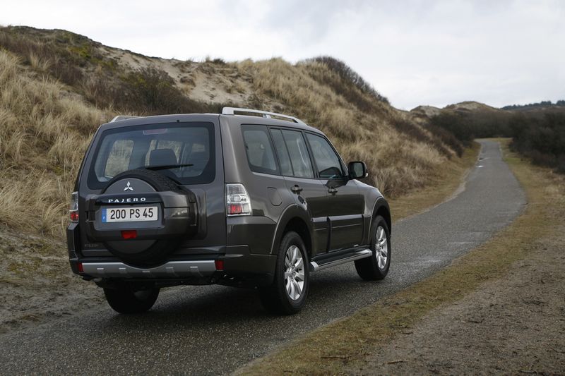 Mitsubishi Pajero 2009