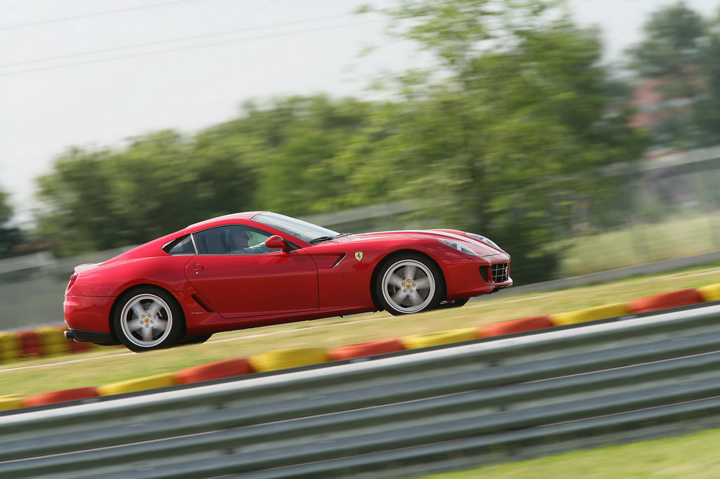 Ferrari 599 GTB Fiorano Handling GT Evoluzione