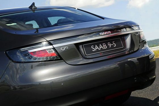 Saab 9-5 2010 (първи снимки)