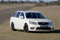 Skoda Octavia RS комби стана състезателен автомобил