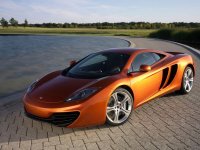 McLaren MP4-12C е по-евтин от Ferrari 458 Italia