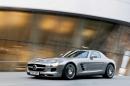 Първи официални снимки на Mercedes SLS AMG Gullwing