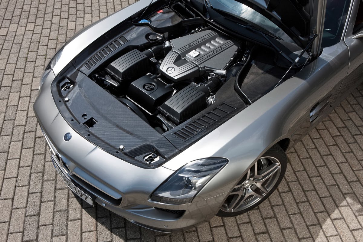 Mercedes SLS AMG Gullwing