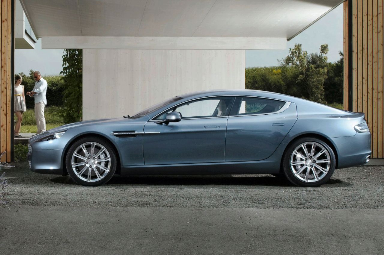 Aston Martin Rapide 2010