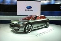 Subaru представи Hybrid Tourer Concept в Токио