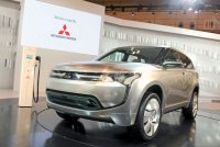 Mitsubishi показа хибридния PX-MiEV в Токио