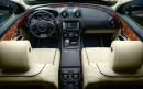 Специален Jaguar XJ в коледния каталог на Неймън Маркъс