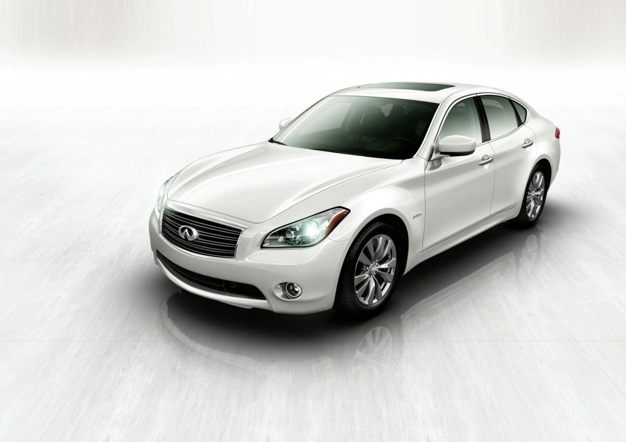 Infiniti M35 Hybrid