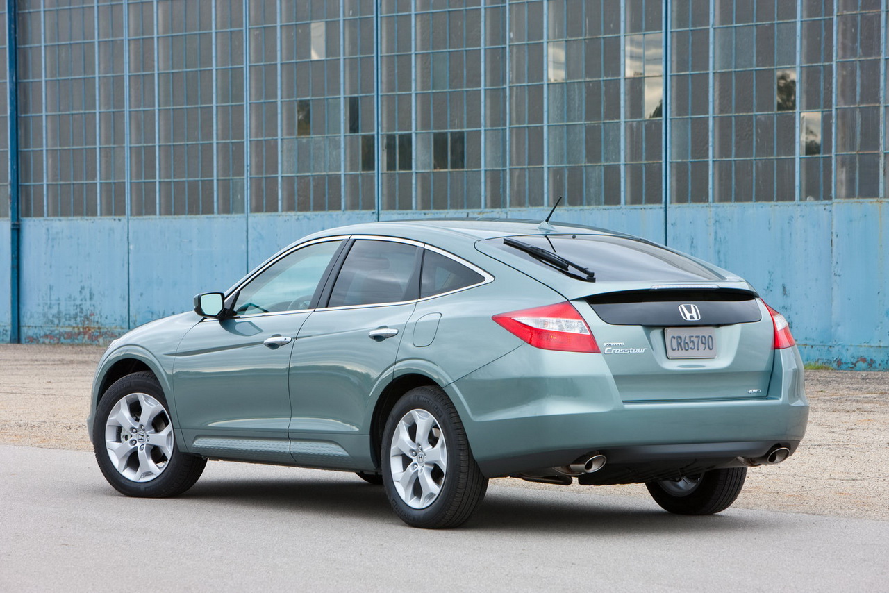 Honda Accord CrossTour (нови снимки)