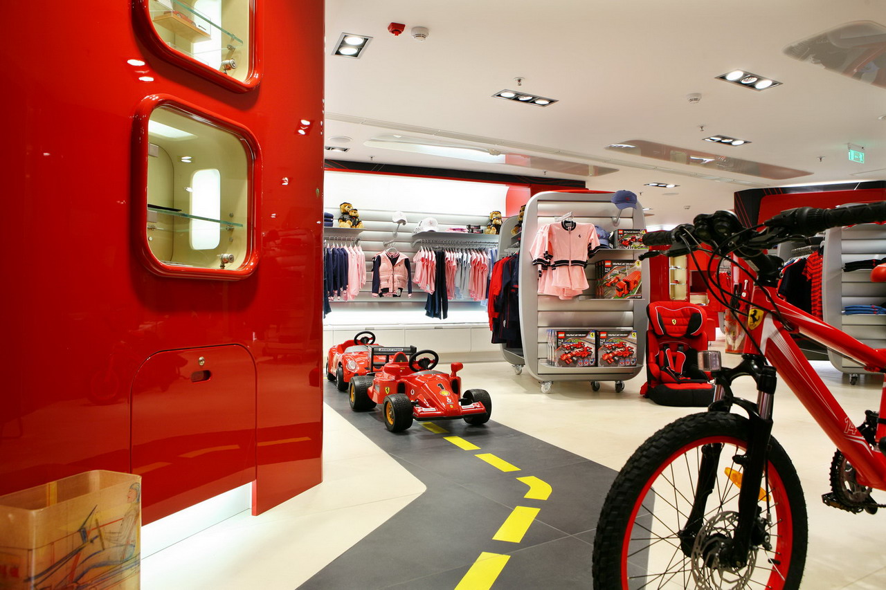 Ferrari Store в Атина