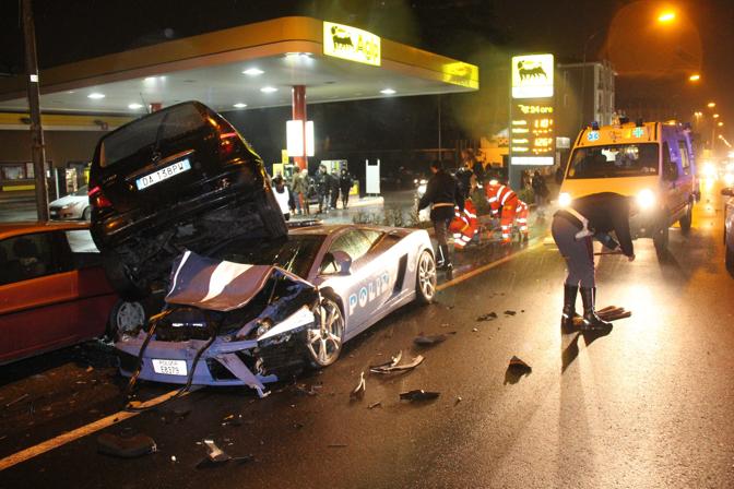 Катастрофирало полицейско Lamborghini Gallardo LP560-4