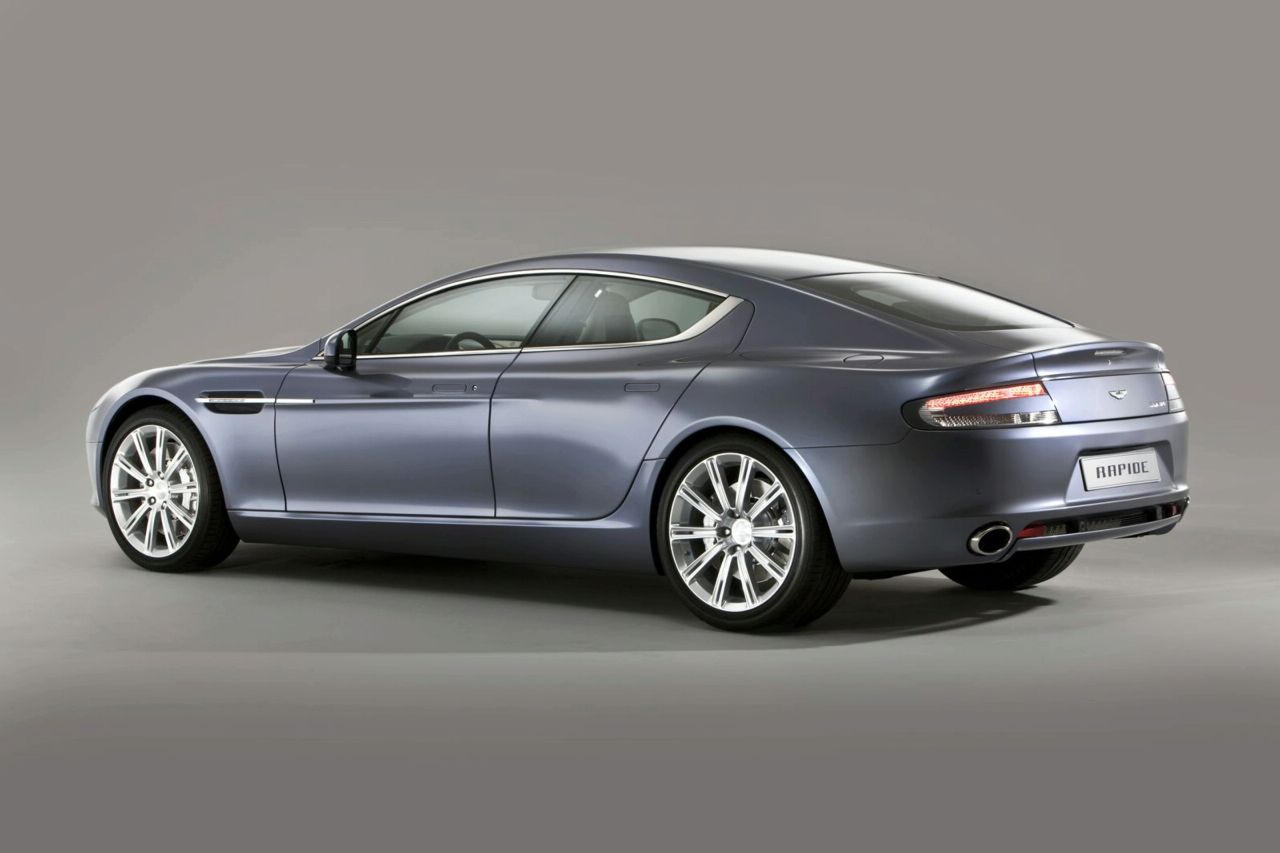 Aston Martin Rapide (нови снимки)