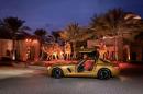 Mercedes със златен SLS и специален G 55 в Дубай