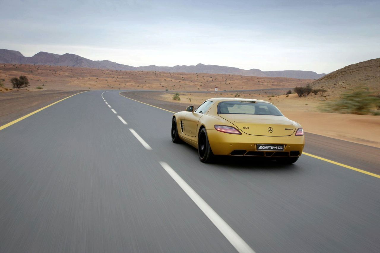 Mercedes SLS AMG Desert Gold и G 55 AMG Edition 79