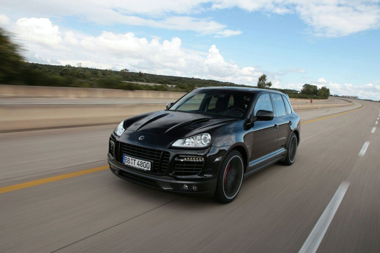 TECHART Porsche Cayenne Turbo на пистата Нардо