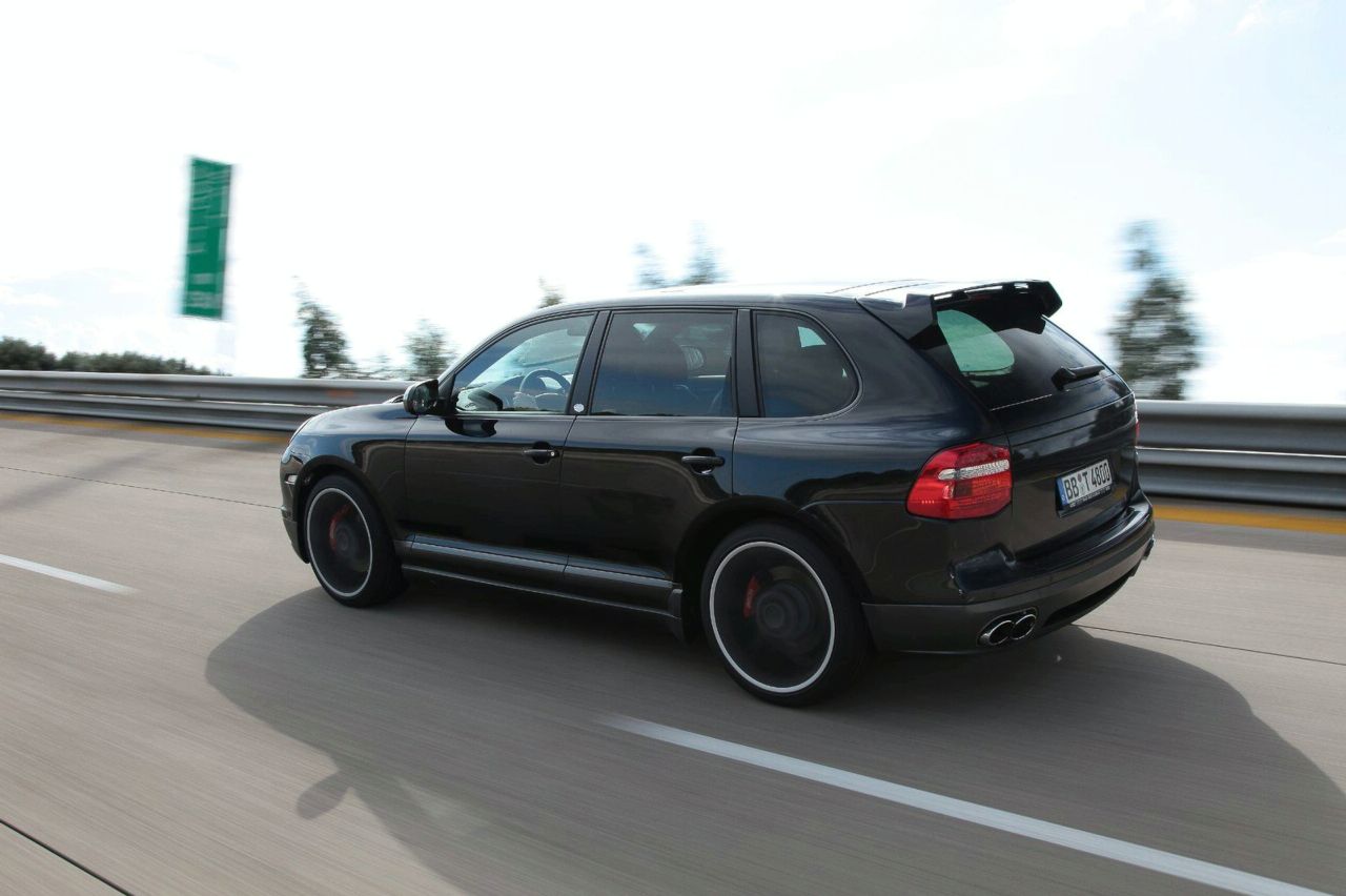 TECHART Porsche Cayenne Turbo на пистата Нардо