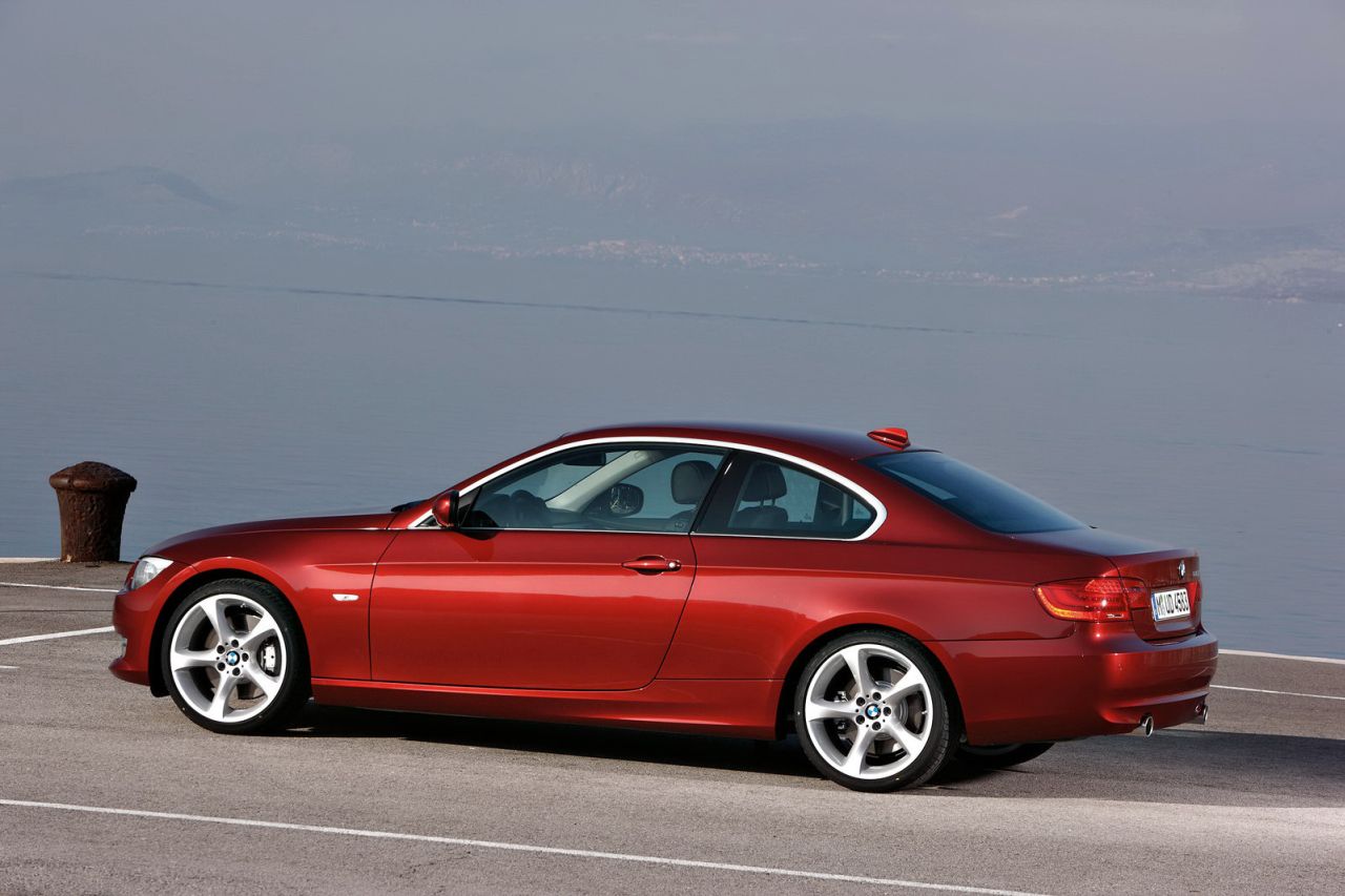 BMW 3-Series Coupe и Cabrio 2011