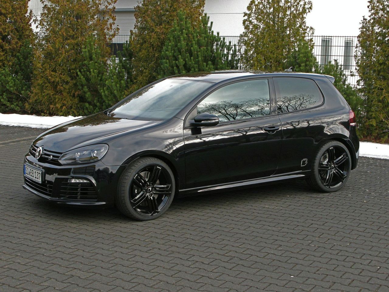 VW Golf R B&B