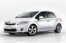 Toyota показа и хибридния Auris