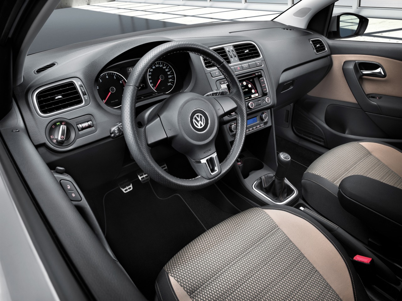 Volkswagen CrossPolo 2010