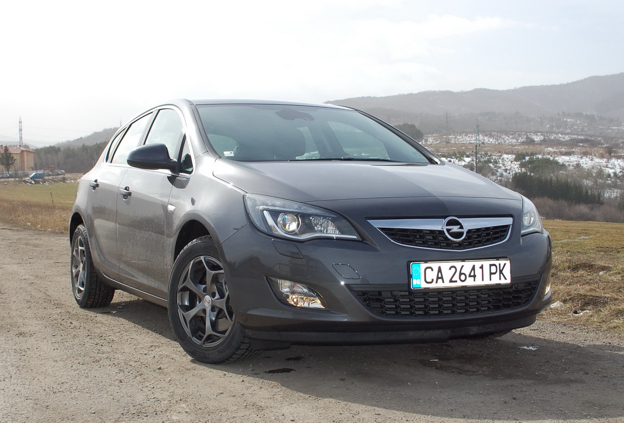 Opel Astra 1.7 CDTI Cosmo (тест драйв)