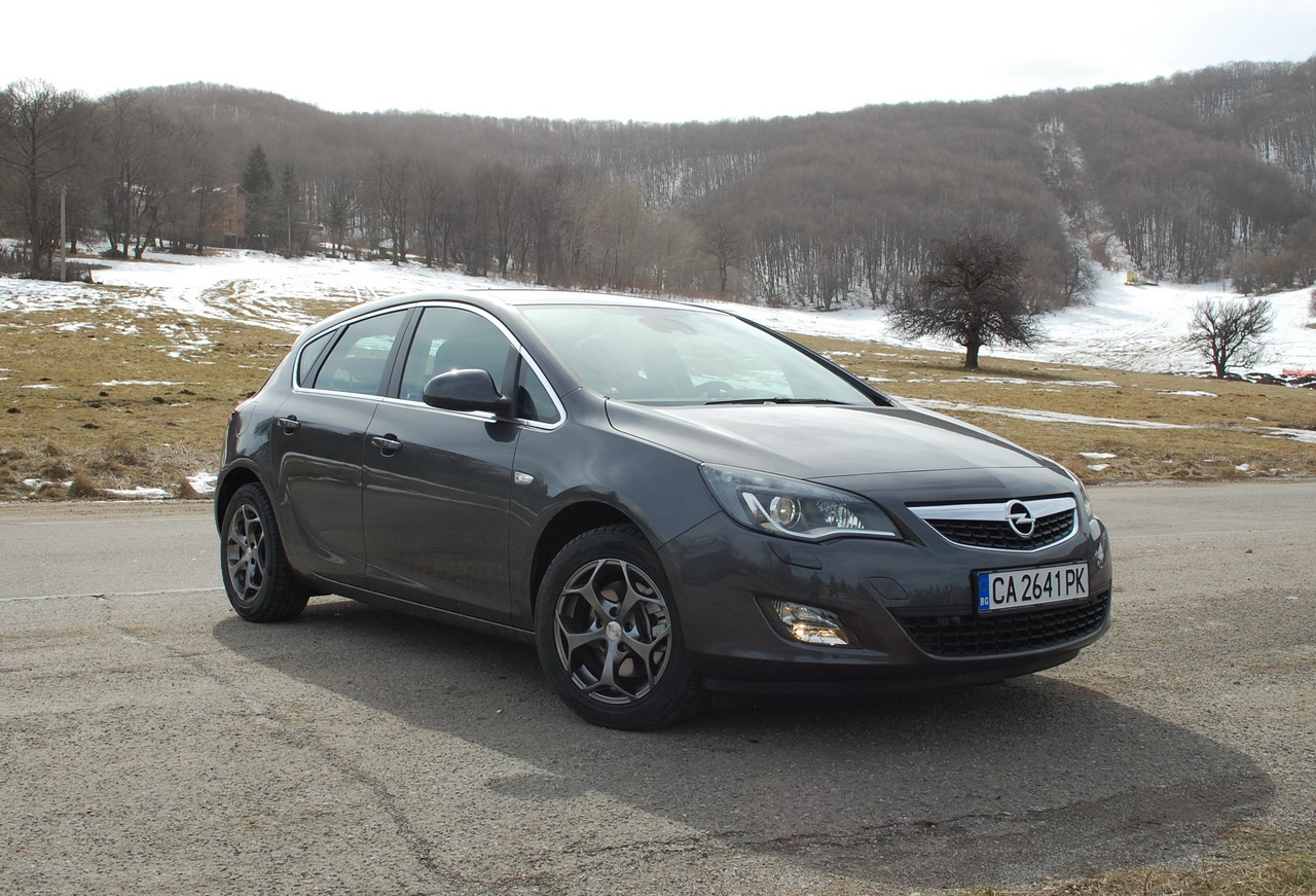 Opel Astra 1.7 CDTI Cosmo (тест драйв)