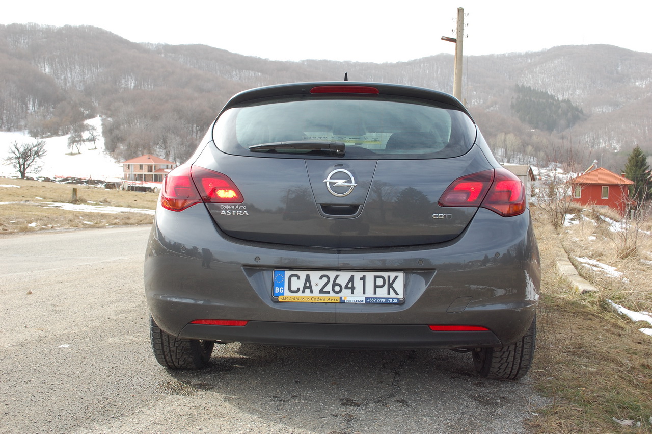 Opel Astra 1.7 CDTI Cosmo (тест драйв)