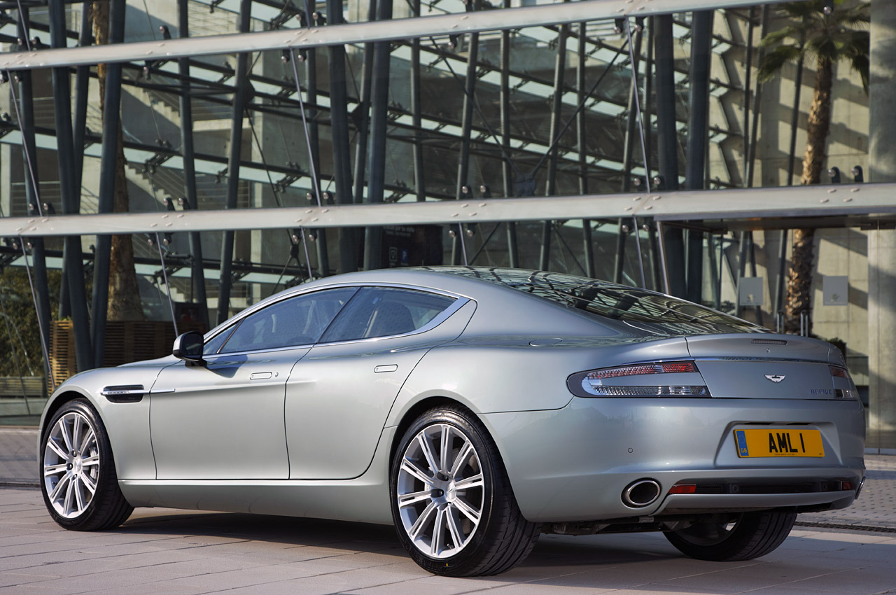 Aston Martin Rapide (Hardly Green)