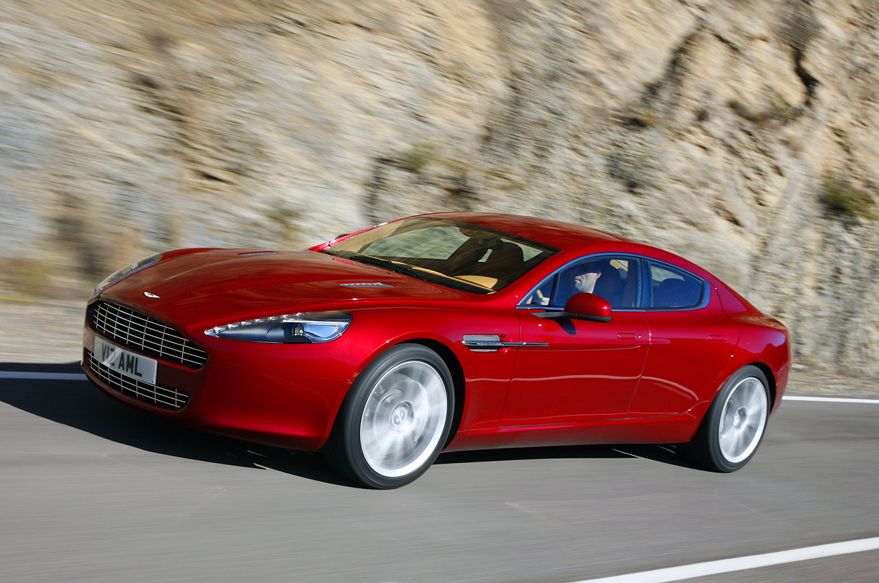 Aston Martin Rapide (Magma Red)