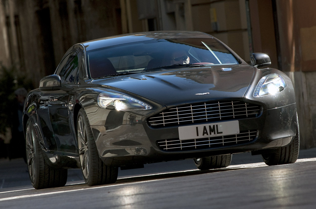 Aston Martin Rapide (Quantum Silver)