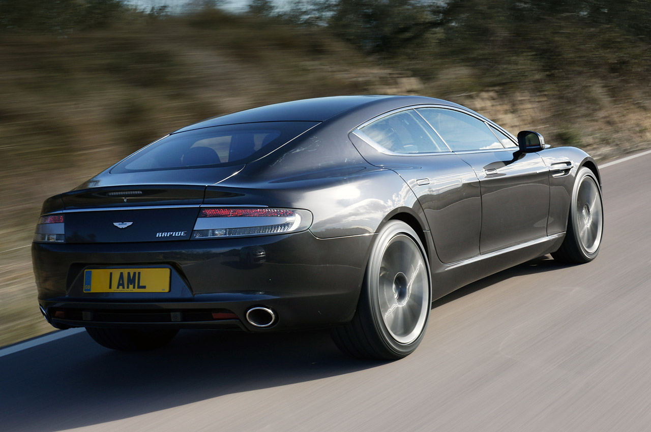 Aston Martin Rapide (Quantum Silver)