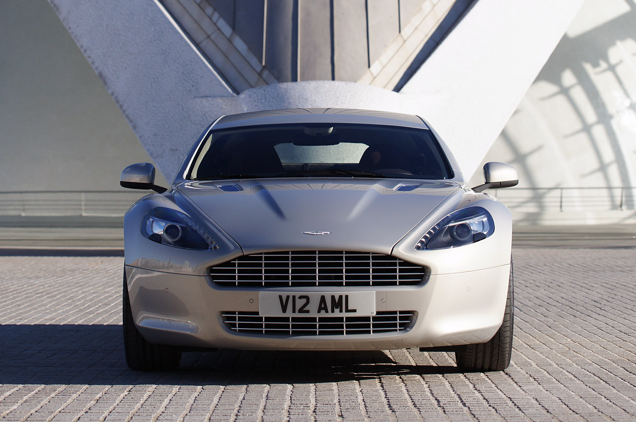 Aston Martin Rapide (Silver Blonde)