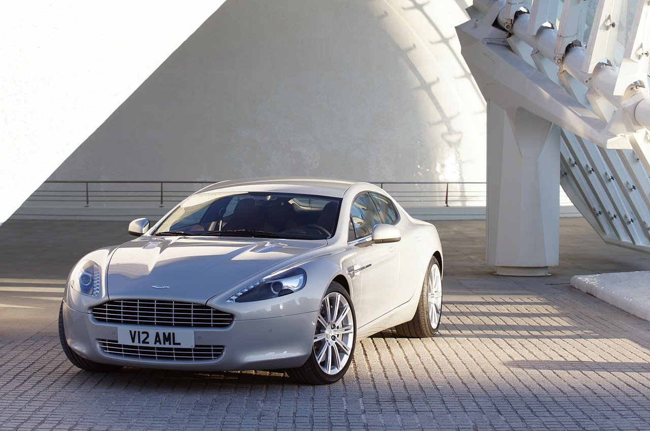 Aston Martin Rapide (Silver Blonde)