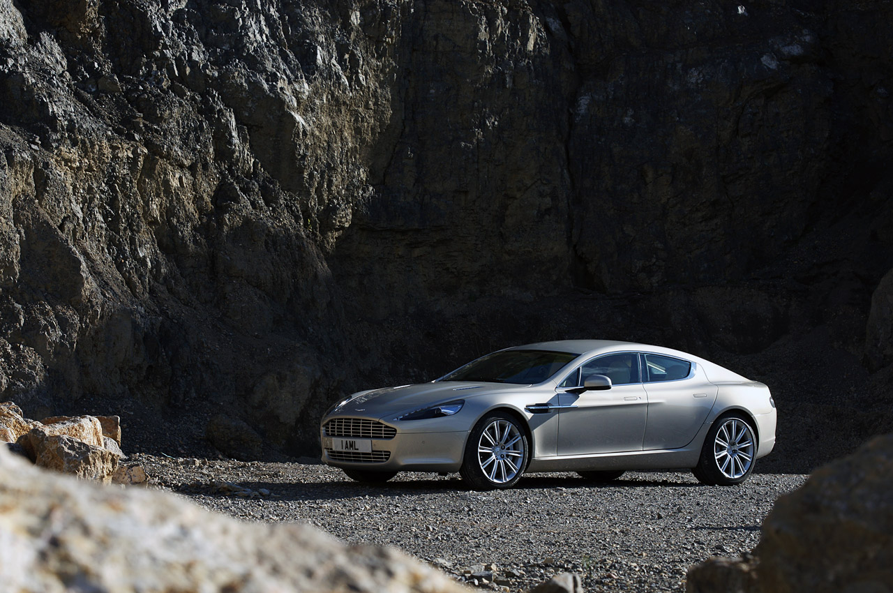 Aston Martin Rapide (Silver Blonde)