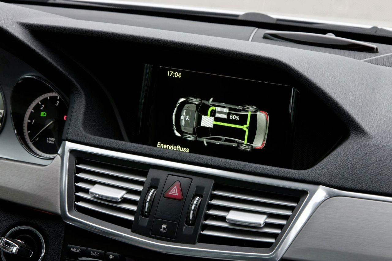 Mercedes E 300 BlueTec Hybrid