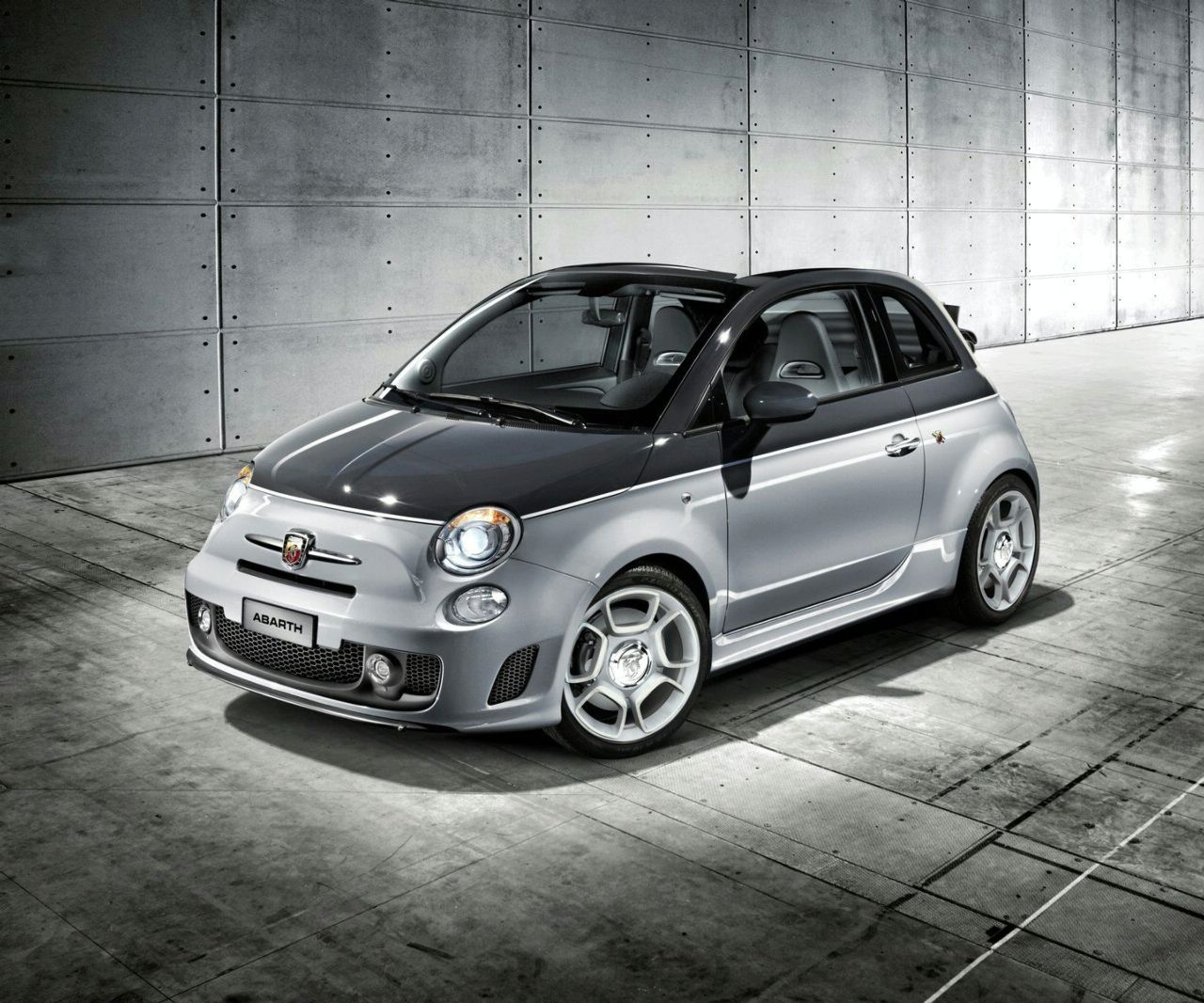 Fiat 500 C и Punto Evo Abarth