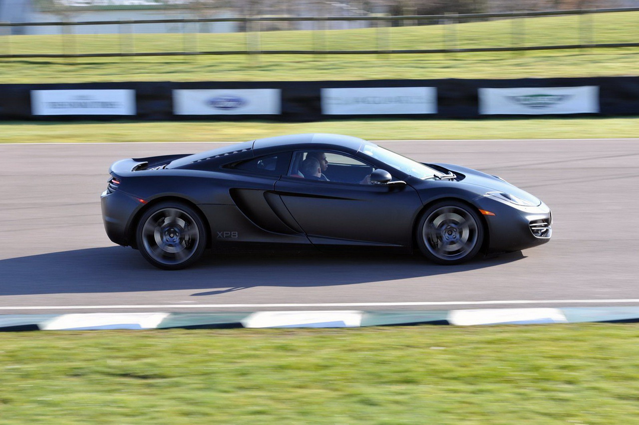 McLaren MP4-12C (Хамилтън и Бътън)