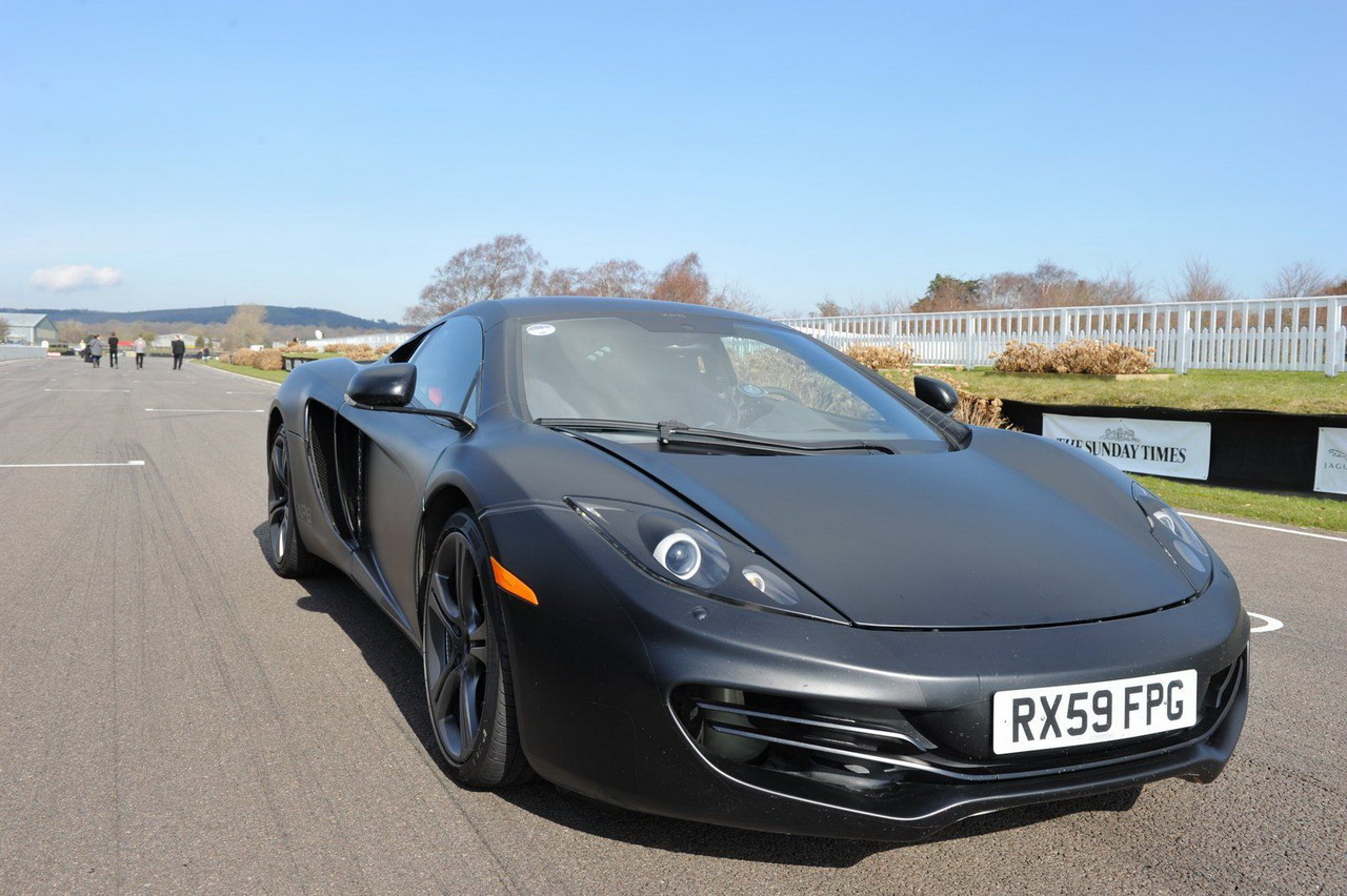 McLaren MP4-12C (Хамилтън и Бътън)