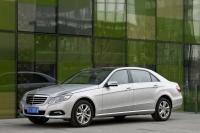 Mercedes показа удължен E-Class за Китай